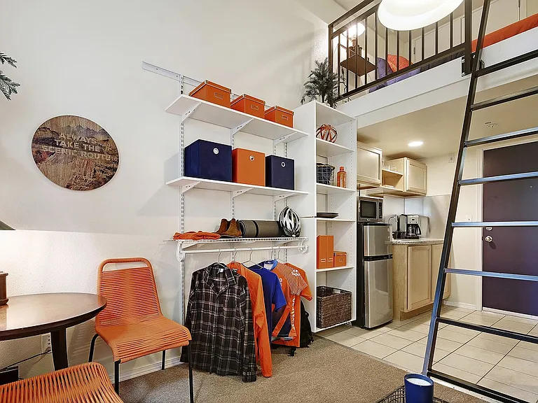 Studio Apartments near Fremont and Wallingford — Photo 6