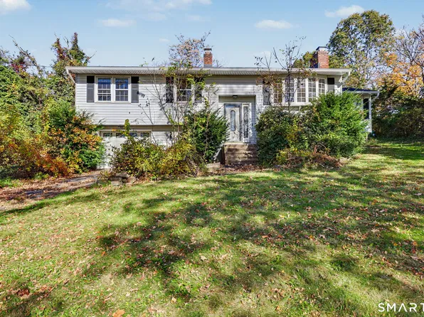 2 Davis Road, North Haven, CT 06473