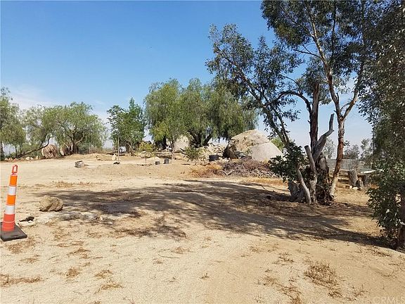5th image of 24403 Charlette Ln