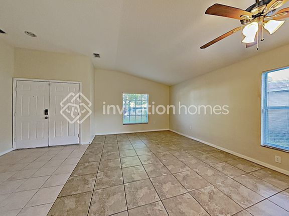 3rd image of 5511 Lake Leta Blvd