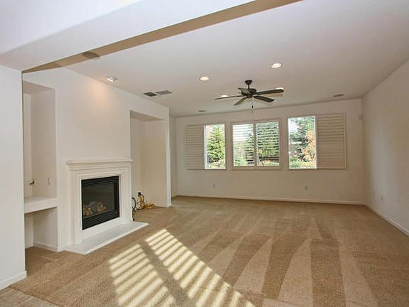 5th image of 4589 Monte Mar Dr