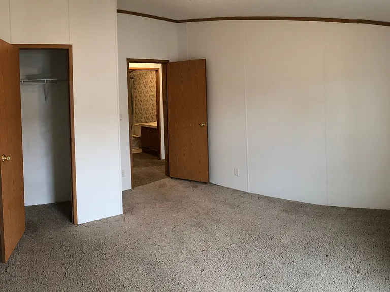 2729 Cahill St — Photo 10