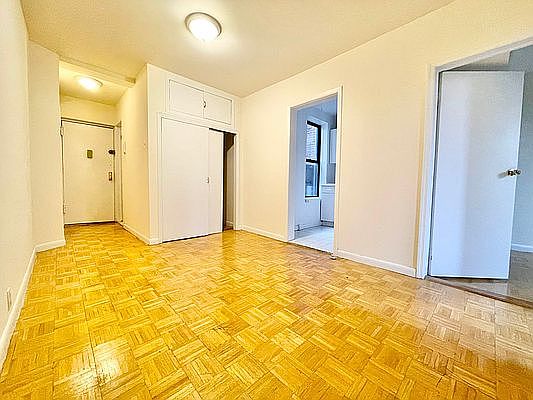 2nd image of 312 E 93rd St APT 6A