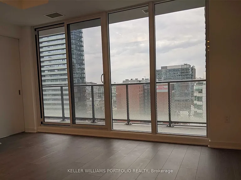 115 Blue Jays Way #1909 — Photo 2