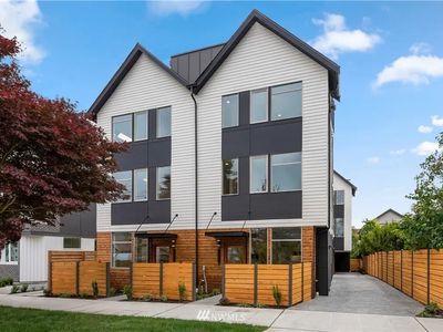 1133 NW 57th St #B, Seattle, WA, 98107