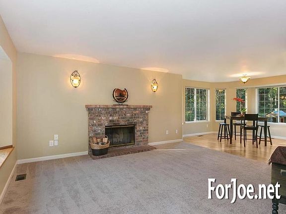2nd image of 3122 Shawnee Dr NW