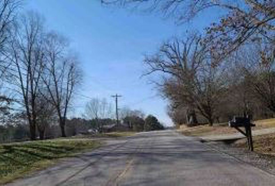 2nd image of 6305 Pleasant Grove Rd