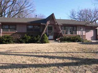 6001 Danbury St, Wichita, KS 67220