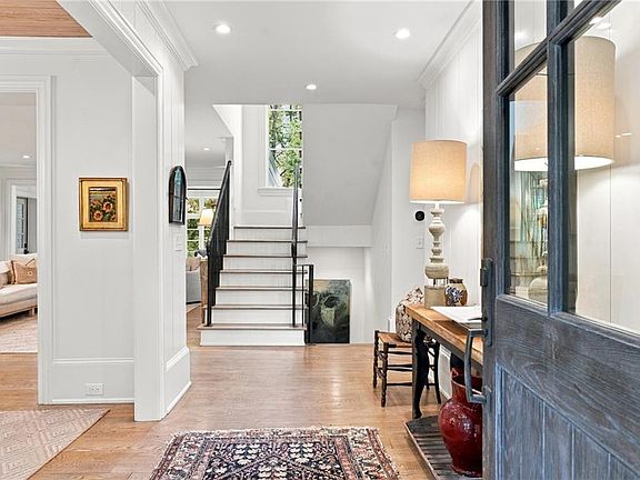 5th image of 323 Blanton Rd NW