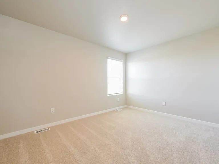 2140 Christina St — Photo 13