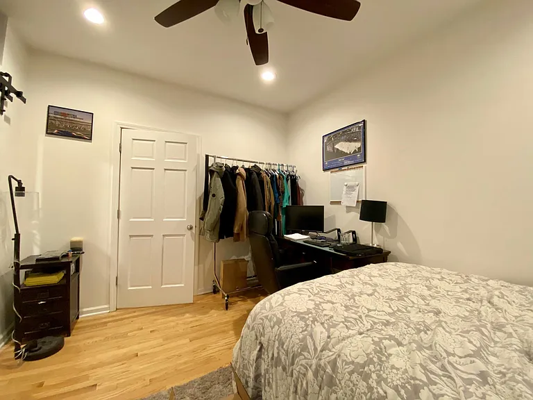 2429 N Albany Ave #2 — Photo 15
