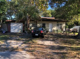 321 Flamingo Cir, Fort Myers, FL 33905