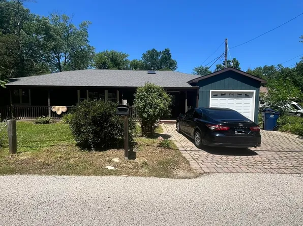 518 Rae Ave, Lake Villa, IL 60046