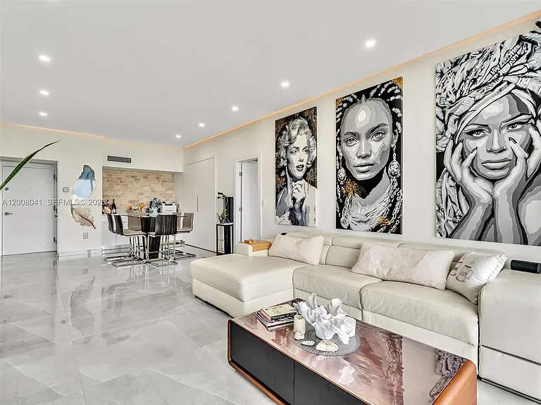 3731 N Country Club Dr #Penthouse 24 — Photo 11