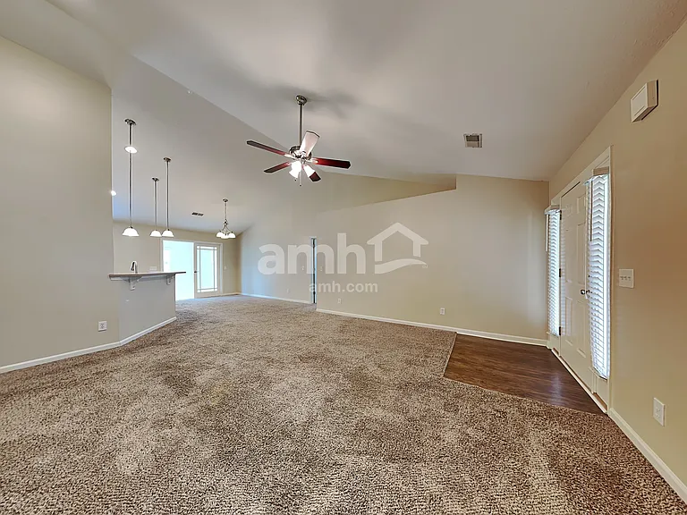 128 Heartstone Cir — Photo 5