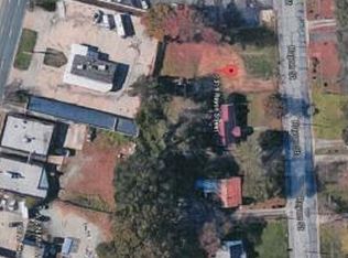 1319 Rayon St, Burlington, NC 27217