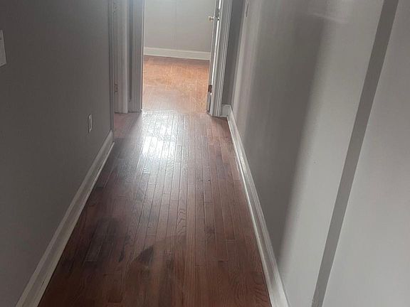 5th image of 2151 S Hicks St