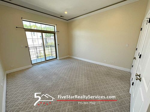 3rd image of 4518 N Kedzie Ave APT 2F