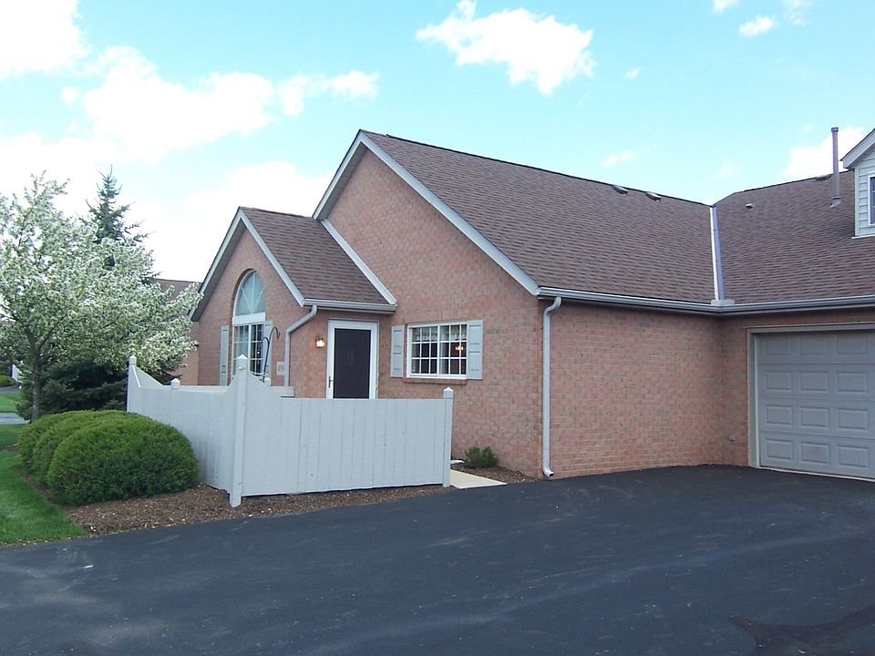 1st image of 4939 Meadow Run Dr