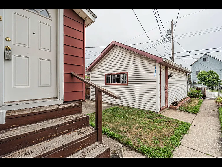 5019 Homerlee Ave — Photo 26