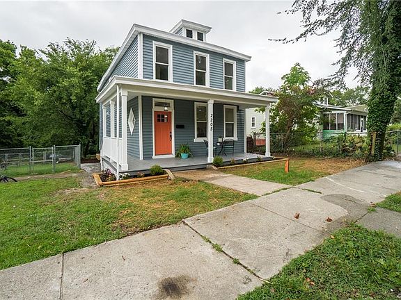 3rd image of 2205 5th Ave