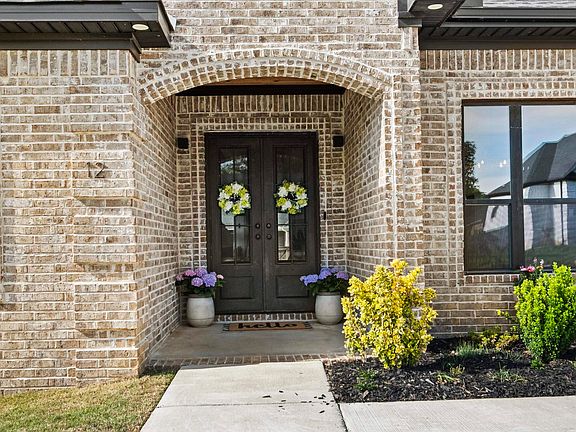 4th image of 12 Denali Ln
