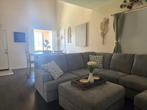 227 Cisneros Ct, Colton, CA 92324