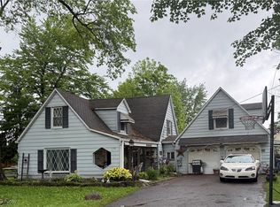 155 Smithfield St, Struthers, OH 44471