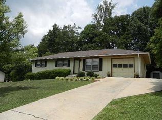 206 Lovell Cir, Toccoa, GA 30577