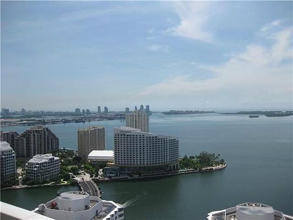 2nd image of 950 Brickell Bay Dr APT 3311