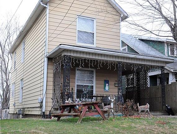 2nd image of 342 Woodlawn Ave