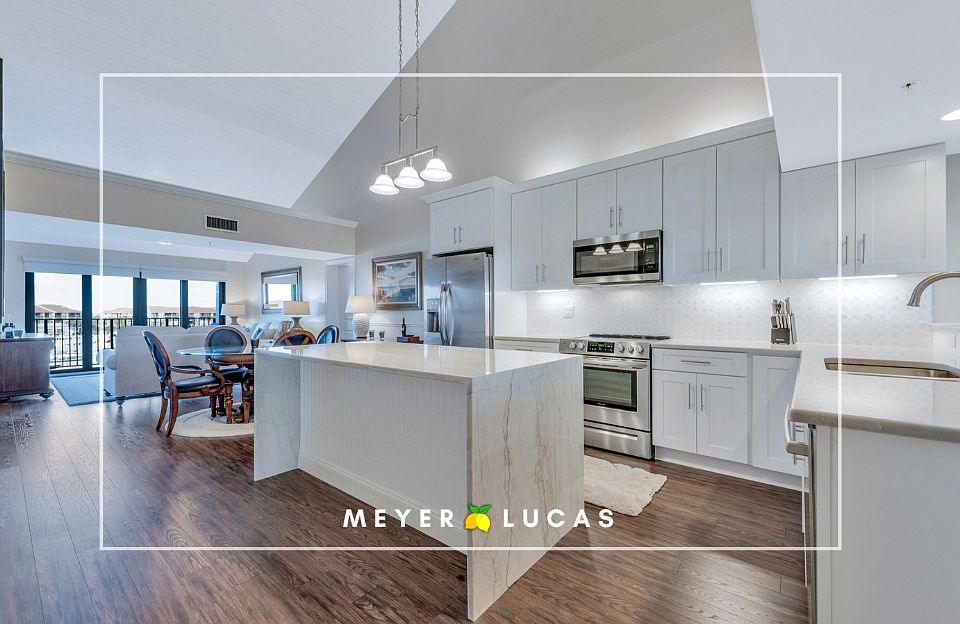 1st image of 801 Seafarer Cir APT 505