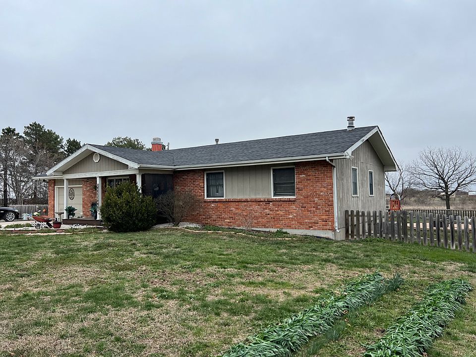 1st image of 1795 1000th St