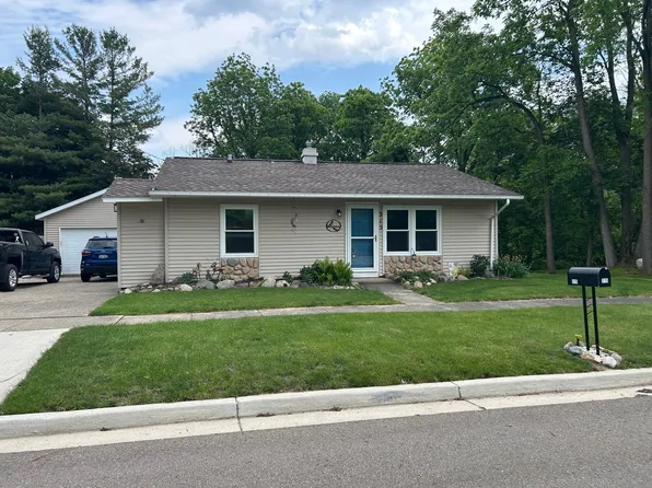 315 S Liberty St, Marshall, MI 49068