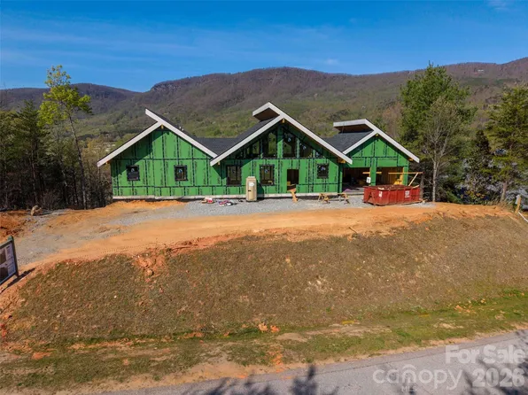 788 E Deep Gap Farm Rd, Mill Spring, NC 28756