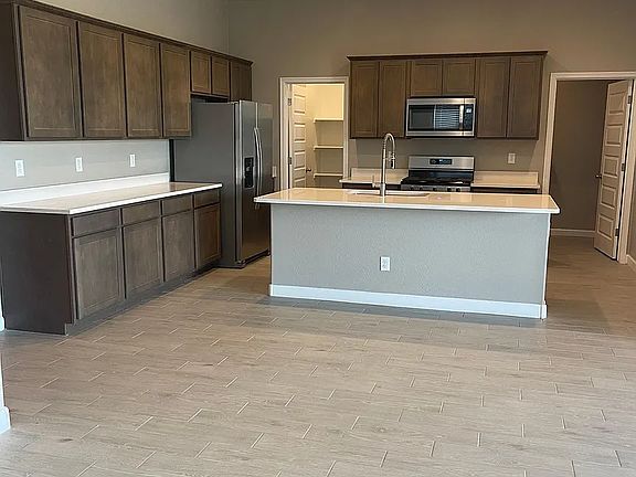 5th image of 40750 W Hillman Dr