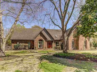 884 Hickory Oaks Cir, Collierville, TN 38017