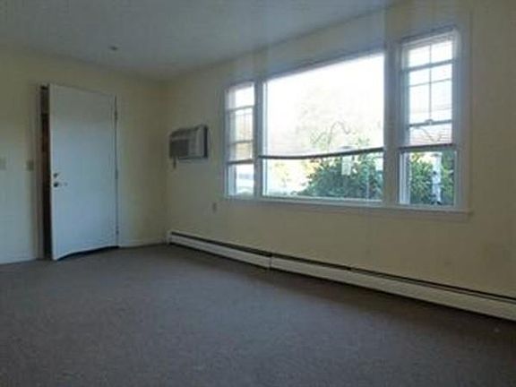 4th image of 2 Cicero Dr APT 2