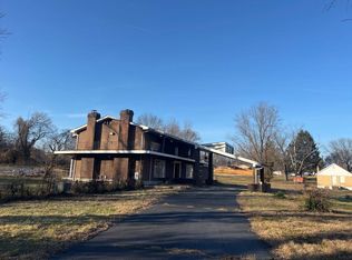 12451 Norma Ln, Saint Louis, MO 63138