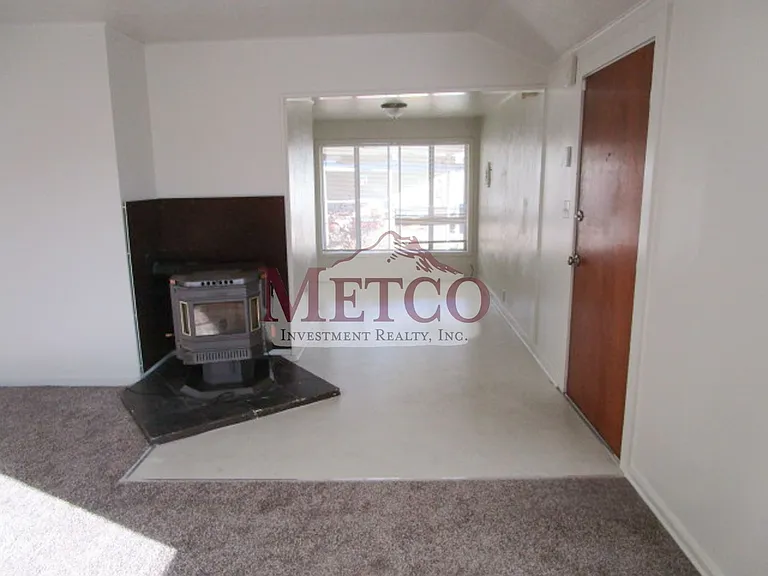 2150 Van Buren St — Photo 3