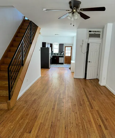 1032 Cantrell St — Photo 3