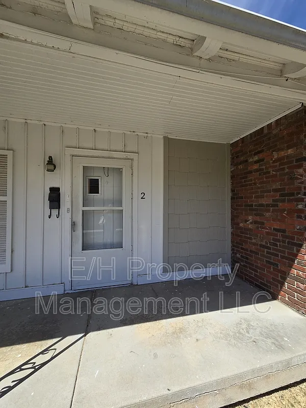 1 bed, 1.0 bath, 529 sqft, $595 — Photo 1