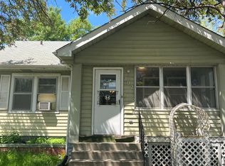 202 S 28th St, Council Bluffs, IA 51501