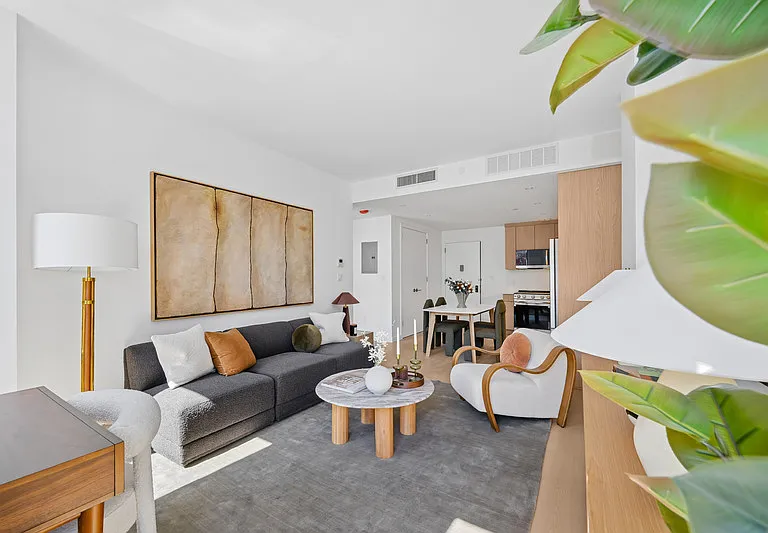 645 Park Pl #8D — Photo 4