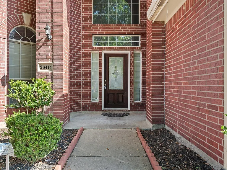 26414 Creston Woods Dr — Photo 4