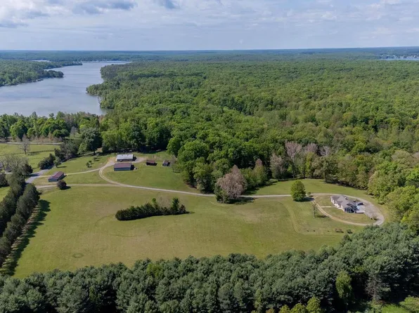 6000 Haleys Mill Rd, Spotsylvania, VA 22551