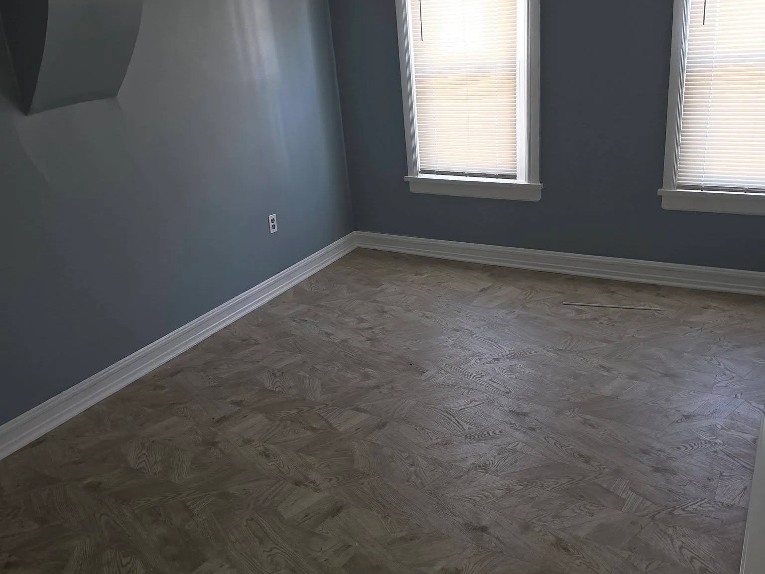 4 bed, 1903 sqft, $2,300 — Photo 2