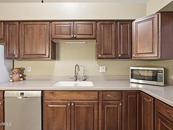 4th image of 727 S HARTFORD Street #203