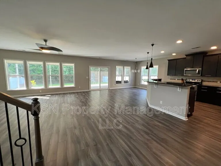 148 Tahoe Dr — Photo 8