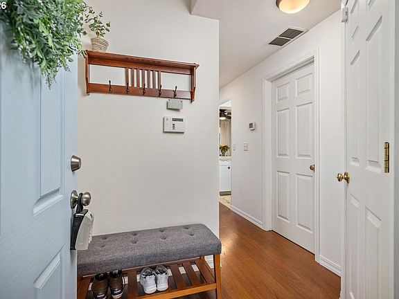 5th image of 15988 SW Roth Dr